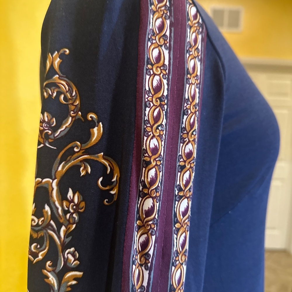 Dress - Picture 4 of 15